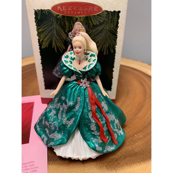 1995 Hallmark Keepsake Ornament Holiday Barbie Collectors Series Handcrafted - Picture 2 of 11